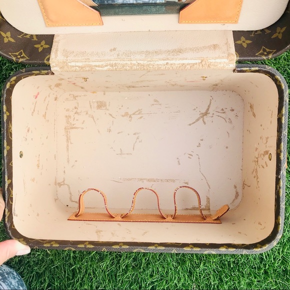 Louis Vuitton Vintage Train/Cosmetic Case/Luggage - Picture 7 of 11